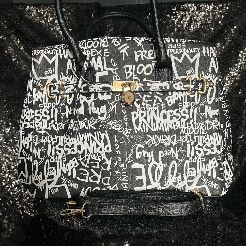 Graffiti Tote Bags
